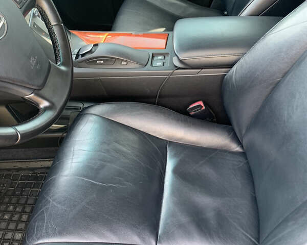 Сірий Лексус РХ, об'ємом двигуна 3.46 л та пробігом 199 тис. км за 17000 $, фото 22 на Automoto.ua