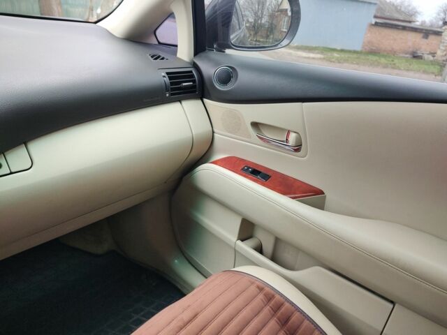 Серый Лексус РХ, объемом двигателя 3.5 л и пробегом 212 тыс. км за 19500 $, фото 3 на Automoto.ua