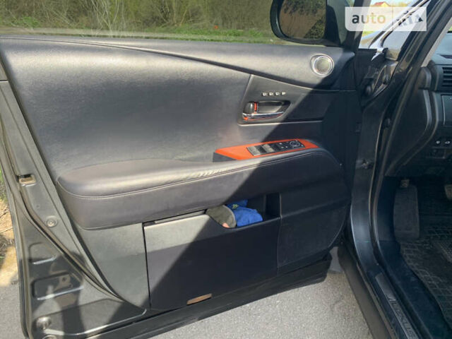 Сірий Лексус РХ, об'ємом двигуна 3.46 л та пробігом 199 тис. км за 17000 $, фото 7 на Automoto.ua