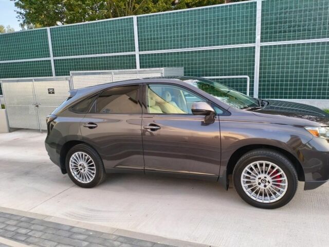 Лексус РХ 2009 у Львові на Automoto.ua Сірий Лексус РХ, об'ємом двигуна 3.5 л та пробігом 253 тис. км за 3700 $, фото 1 на Automoto.ua