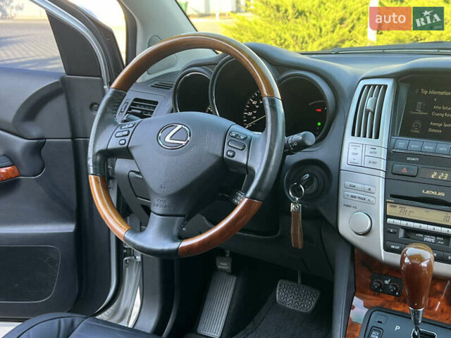 Серый Лексус РХ, объемом двигателя 3.46 л и пробегом 122 тыс. км за 12400 $, фото 72 на Automoto.ua