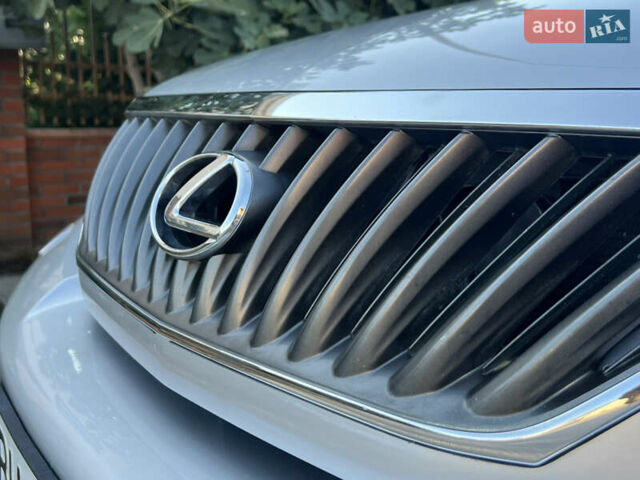 Серый Лексус РХ, объемом двигателя 3.46 л и пробегом 122 тыс. км за 12400 $, фото 12 на Automoto.ua