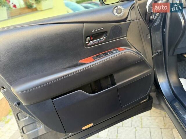 Лексус РХ 2009 в Дрогобыче на Automoto.ua Серый Лексус РХ, объемом двигателя 3.5 л и пробегом 117 тыс. км за 16950 $, фото 69 на Automoto.ua