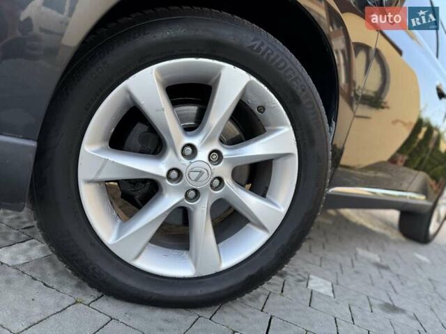 Лексус РХ 2009 в Дрогобыче на Automoto.ua Серый Лексус РХ, объемом двигателя 3.5 л и пробегом 117 тыс. км за 16950 $, фото 28 на Automoto.ua