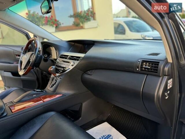Лексус РХ 2009 в Дрогобыче на Automoto.ua Серый Лексус РХ, объемом двигателя 3.5 л и пробегом 117 тыс. км за 16950 $, фото 76 на Automoto.ua