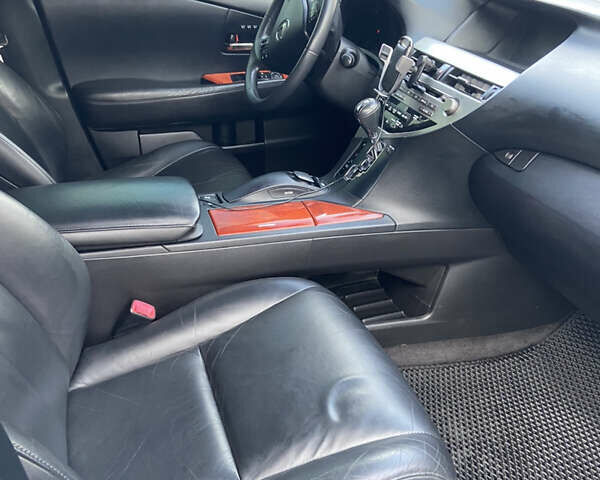 Серый Лексус РХ, объемом двигателя 3.46 л и пробегом 220 тыс. км за 16900 $, фото 13 на Automoto.ua