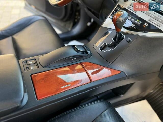 Лексус РХ 2009 в Дрогобыче на Automoto.ua Серый Лексус РХ, объемом двигателя 3.5 л и пробегом 117 тыс. км за 16950 $, фото 82 на Automoto.ua