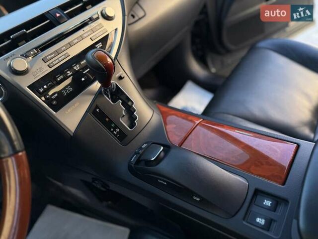 Лексус РХ 2009 в Дрогобыче на Automoto.ua Серый Лексус РХ, объемом двигателя 3.5 л и пробегом 117 тыс. км за 16950 $, фото 58 на Automoto.ua