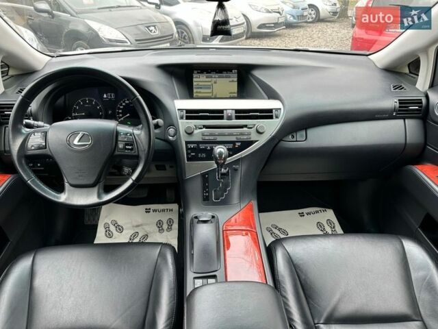 Серый Лексус РХ, объемом двигателя 3.5 л и пробегом 209 тыс. км за 15700 $, фото 3 на Automoto.ua