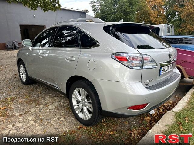 Серый Лексус РХ, объемом двигателя 3.5 л и пробегом 171 тыс. км за 22500 $, фото 1 на Automoto.ua