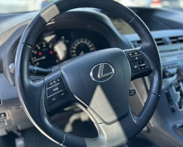 Серый Лексус РХ, объемом двигателя 3.5 л и пробегом 209 тыс. км за 15900 $, фото 8 на Automoto.ua