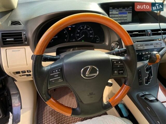Серый Лексус РХ, объемом двигателя 3.46 л и пробегом 111 тыс. км за 21000 $, фото 10 на Automoto.ua
