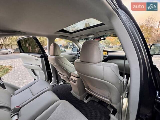 Лексус РХ 2010 в Одессе на Automoto.ua Серый Лексус РХ, объемом двигателя 3.46 л и пробегом 197 тыс. км за 13999 $, фото 74 на Automoto.ua