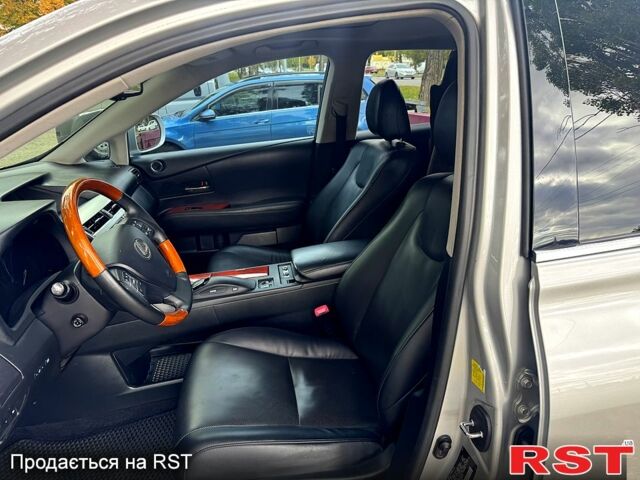 Серый Лексус РХ, объемом двигателя 3.5 л и пробегом 250 тыс. км за 22500 $, фото 4 на Automoto.ua