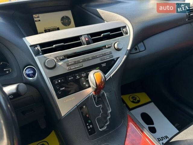 Сірий Лексус РХ, об'ємом двигуна 3.46 л та пробігом 233 тис. км за 19300 $, фото 16 на Automoto.ua