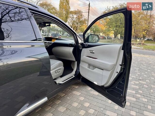 Лексус РХ 2010 в Одессе на Automoto.ua Серый Лексус РХ, объемом двигателя 3.46 л и пробегом 197 тыс. км за 13999 $, фото 53 на Automoto.ua