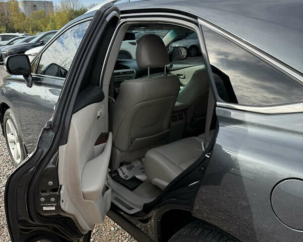Лексус РХ 2010 у Черкасах на Automoto.ua Сірий Лексус РХ, об'ємом двигуна 3.46 л та пробігом 200 тис. км за 16700 $, фото 13 на Automoto.ua