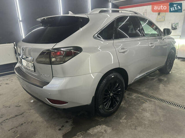 Серый Лексус РХ, объемом двигателя 3.46 л и пробегом 264 тыс. км за 16750 $, фото 18 на Automoto.ua