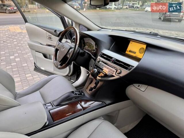 Лексус РХ 2010 в Одессе на Automoto.ua Серый Лексус РХ, объемом двигателя 3.46 л и пробегом 197 тыс. км за 13999 $, фото 58 на Automoto.ua