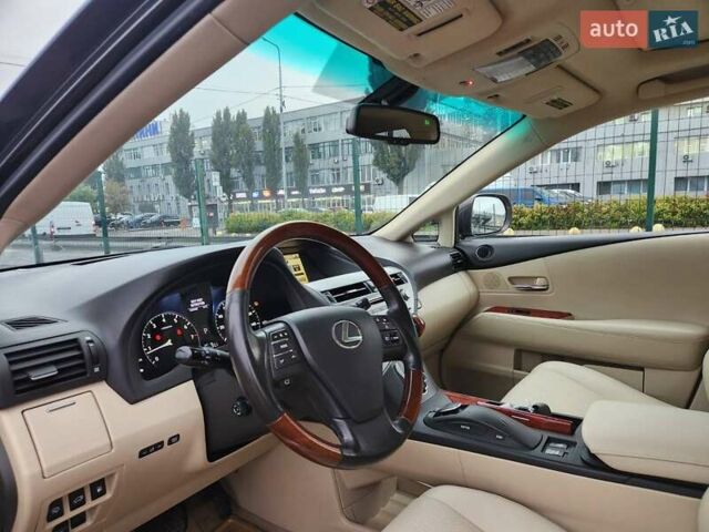 Лексус РХ 2010 в Киеве на Automoto.ua Серый Лексус РХ, объемом двигателя 3.46 л и пробегом 225 тыс. км за 17200 $, фото 10 на Automoto.ua