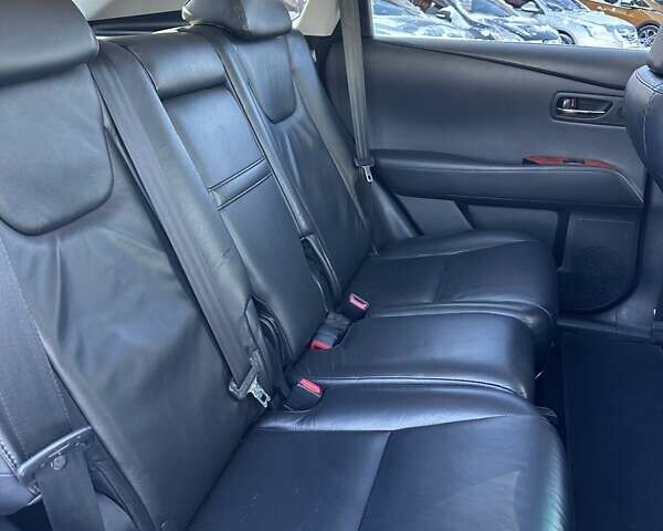 Серый Лексус РХ, объемом двигателя 3.5 л и пробегом 209 тыс. км за 15900 $, фото 12 на Automoto.ua