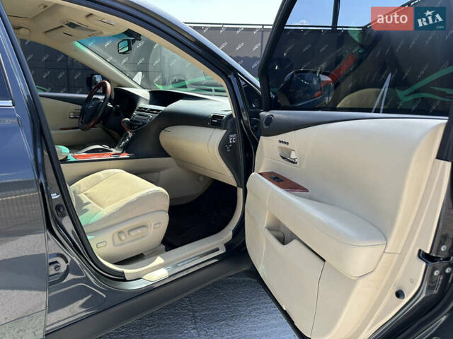 Сірий Лексус РХ, об'ємом двигуна 3.46 л та пробігом 100 тис. км за 19999 $, фото 26 на Automoto.ua