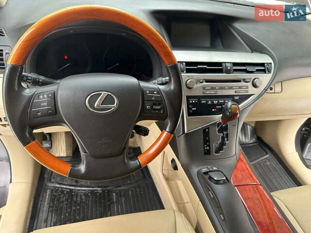 Серый Лексус РХ, объемом двигателя 3.46 л и пробегом 185 тыс. км за 17700 $, фото 5 на Automoto.ua