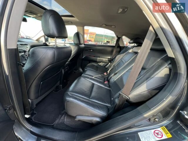 Серый Лексус РХ, объемом двигателя 3.5 л и пробегом 191 тыс. км за 15500 $, фото 3 на Automoto.ua