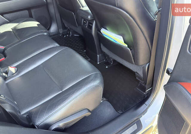 Сірий Лексус РХ, об'ємом двигуна 3.46 л та пробігом 135 тис. км за 22999 $, фото 22 на Automoto.ua