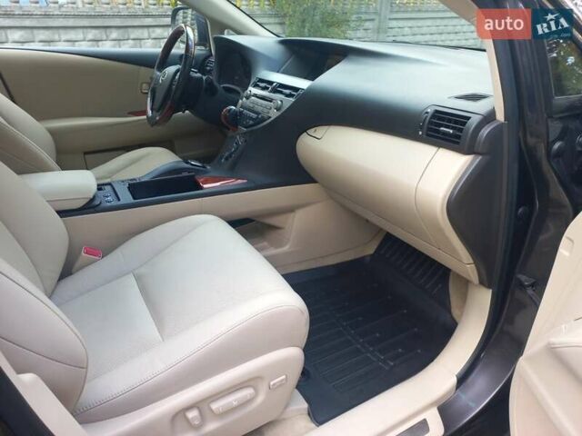 Серый Лексус РХ, объемом двигателя 3.46 л и пробегом 225 тыс. км за 17200 $, фото 5 на Automoto.ua