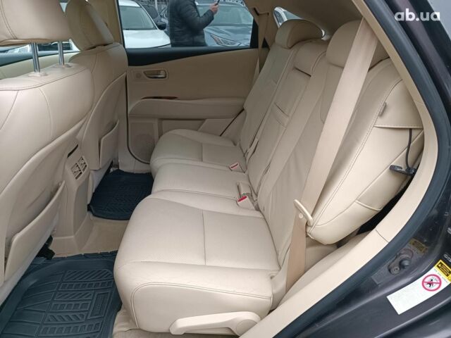 Сірий Лексус РХ, об'ємом двигуна 3.5 л та пробігом 133 тис. км за 16690 $, фото 13 на Automoto.ua