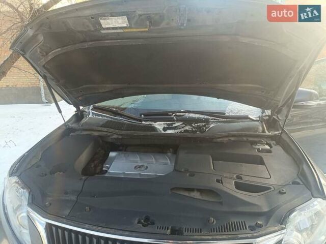 Серый Лексус РХ, объемом двигателя 3.46 л и пробегом 250 тыс. км за 15200 $, фото 1 на Automoto.ua