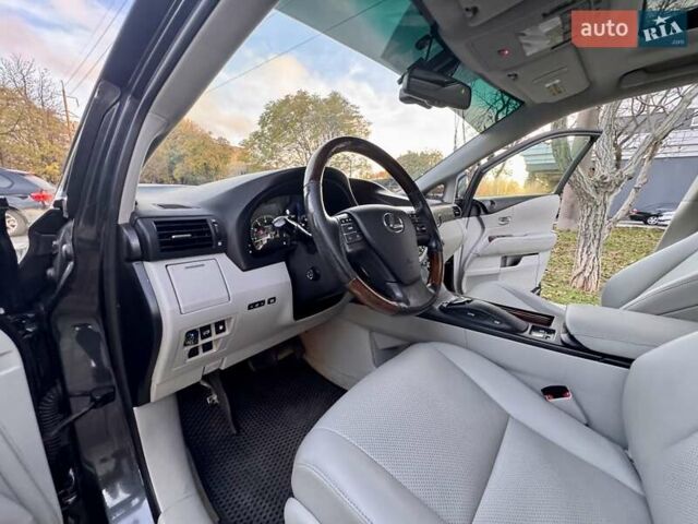 Лексус РХ 2010 в Одессе на Automoto.ua Серый Лексус РХ, объемом двигателя 3.46 л и пробегом 197 тыс. км за 13999 $, фото 43 на Automoto.ua