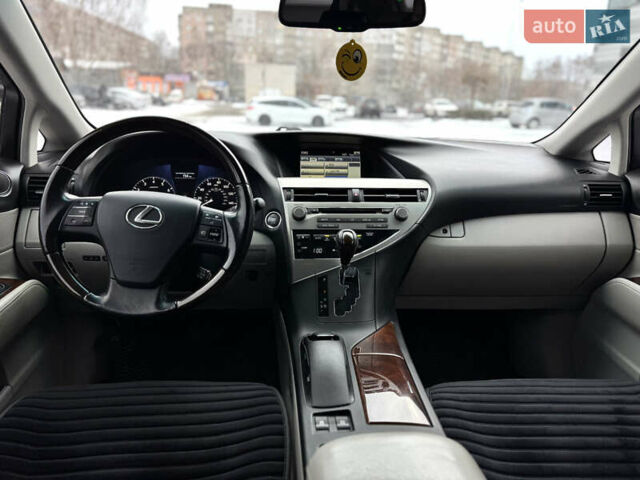 Серый Лексус РХ, объемом двигателя 3.5 л и пробегом 201 тыс. км за 15300 $, фото 23 на Automoto.ua