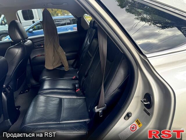 Сірий Лексус РХ, об'ємом двигуна 3.5 л та пробігом 171 тис. км за 22500 $, фото 4 на Automoto.ua