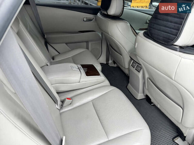 Серый Лексус РХ, объемом двигателя 3.5 л и пробегом 201 тыс. км за 15300 $, фото 21 на Automoto.ua