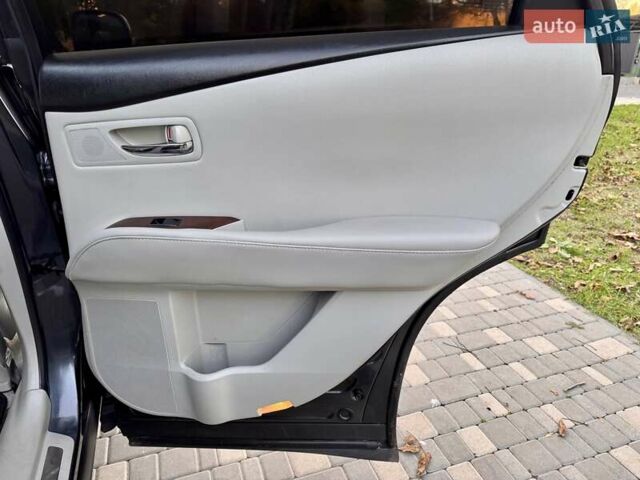 Лексус РХ 2010 в Одессе на Automoto.ua Серый Лексус РХ, объемом двигателя 3.46 л и пробегом 197 тыс. км за 13999 $, фото 73 на Automoto.ua