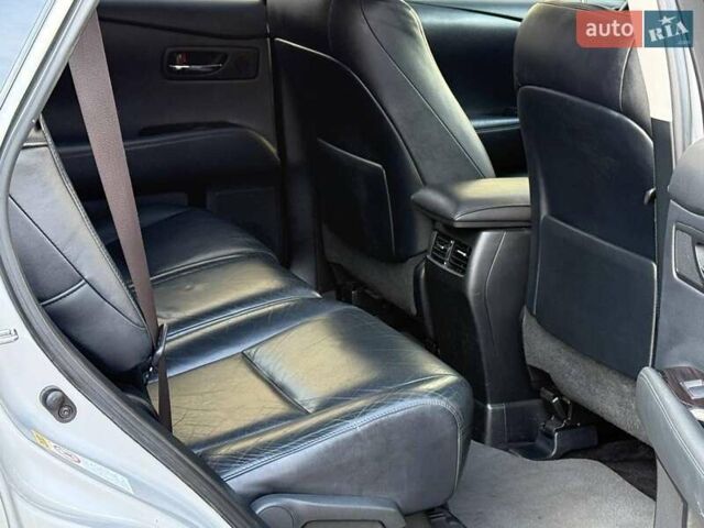 Серый Лексус РХ, объемом двигателя 3.5 л и пробегом 268 тыс. км за 18490 $, фото 18 на Automoto.ua