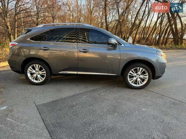 Серый Лексус РХ, объемом двигателя 3.46 л и пробегом 80 тыс. км за 15200 $, фото 2 на Automoto.ua