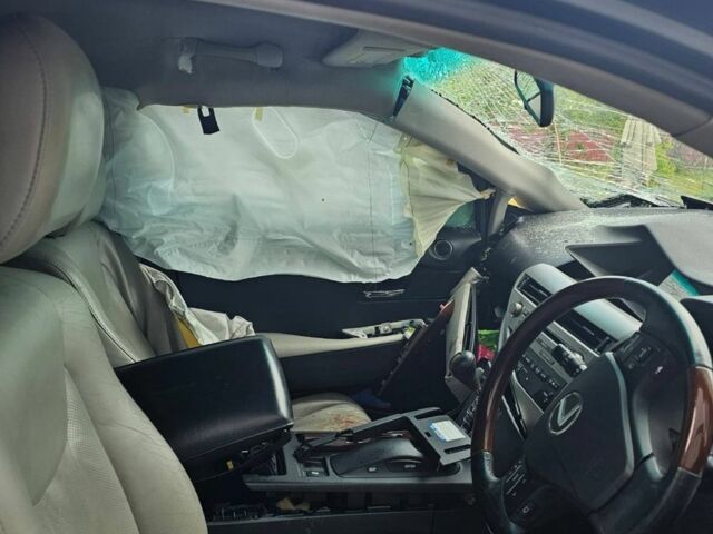 Серый Лексус РХ, объемом двигателя 3.5 л и пробегом 190 тыс. км за 6500 $, фото 6 на Automoto.ua