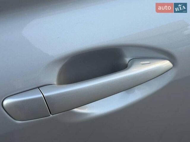 Серый Лексус РХ, объемом двигателя 3.5 л и пробегом 268 тыс. км за 18490 $, фото 4 на Automoto.ua