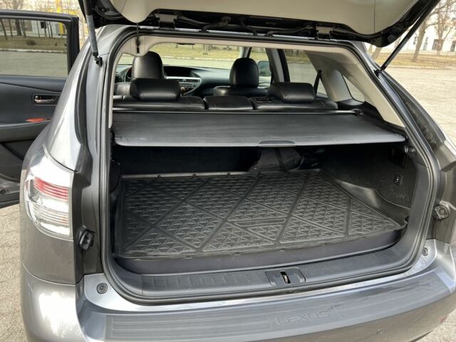 Серый Лексус РХ, объемом двигателя 0.35 л и пробегом 270 тыс. км за 18000 $, фото 10 на Automoto.ua