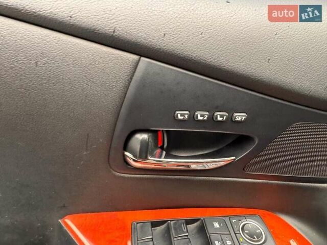 Серый Лексус РХ, объемом двигателя 3.46 л и пробегом 163 тыс. км за 16450 $, фото 10 на Automoto.ua