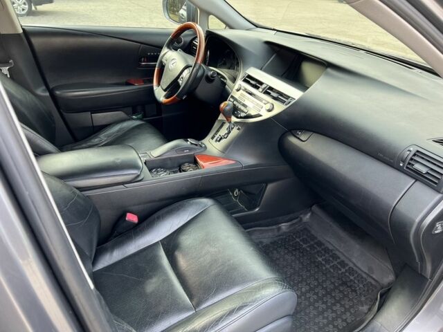 Серый Лексус РХ, объемом двигателя 0.35 л и пробегом 270 тыс. км за 18000 $, фото 7 на Automoto.ua