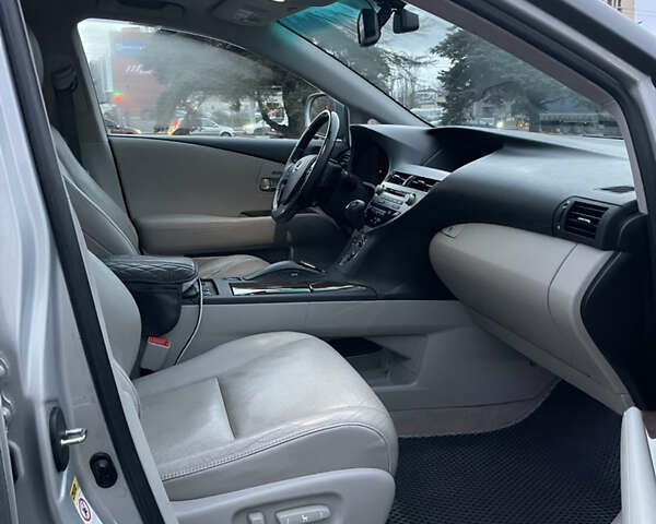 Сірий Лексус РХ, об'ємом двигуна 3.46 л та пробігом 225 тис. км за 17000 $, фото 15 на Automoto.ua