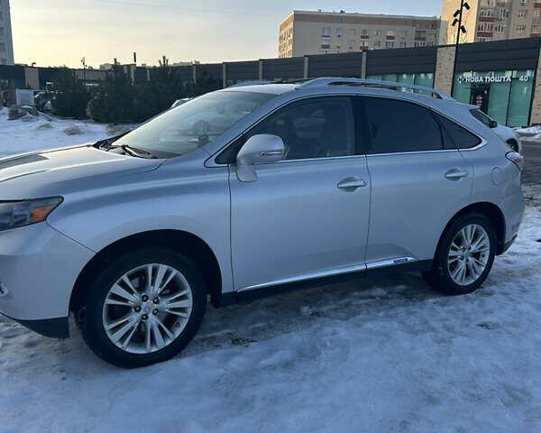 Серый Лексус РХ, объемом двигателя 3.46 л и пробегом 205 тыс. км за 15500 $, фото 3 на Automoto.ua