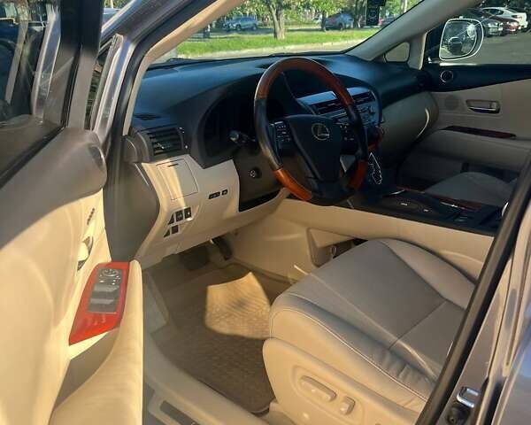 Сірий Лексус РХ, об'ємом двигуна 3.46 л та пробігом 257 тис. км за 17700 $, фото 24 на Automoto.ua