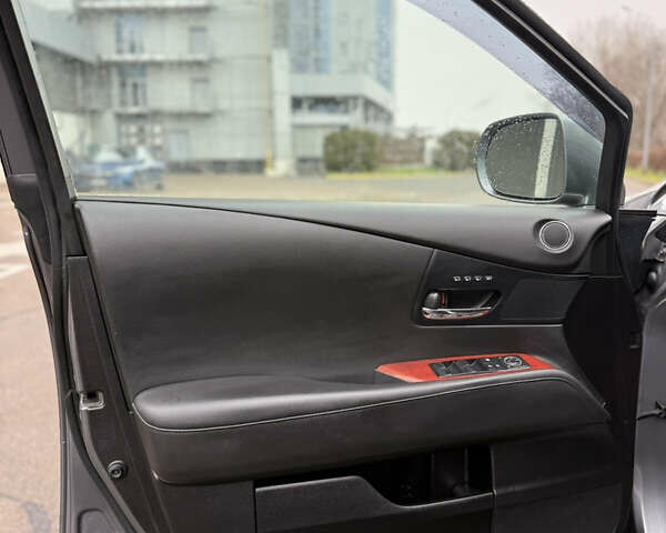 Сірий Лексус РХ, об'ємом двигуна 3.5 л та пробігом 270 тис. км за 13400 $, фото 17 на Automoto.ua