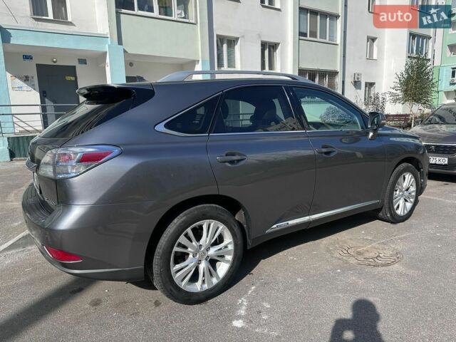 Сірий Лексус РХ, об'ємом двигуна 3.46 л та пробігом 370 тис. км за 16000 $, фото 3 на Automoto.ua