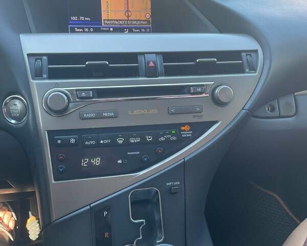 Сірий Лексус РХ, об'ємом двигуна 3.46 л та пробігом 190 тис. км за 19950 $, фото 9 на Automoto.ua